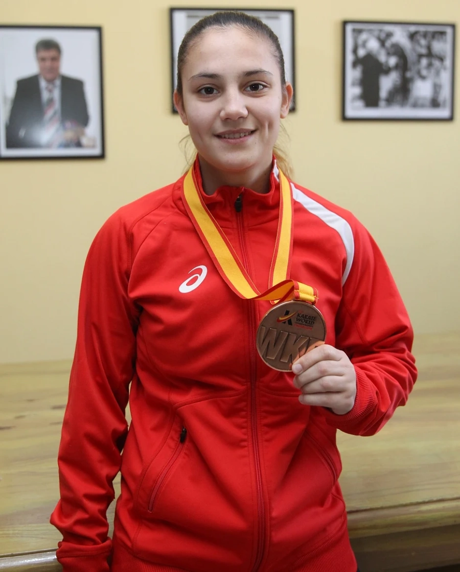 19-годишната Ивет пише история в българското карате