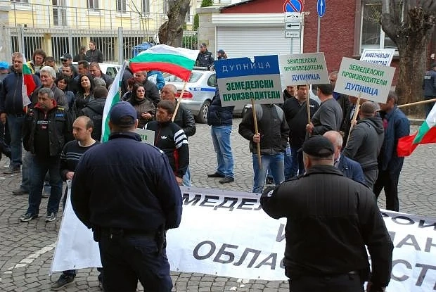 Биофермери плашат с протест заради чиновнически репресии