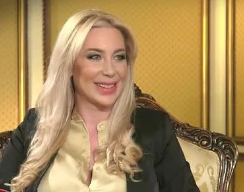 Антония Петрова призна за тайната масонска сватба