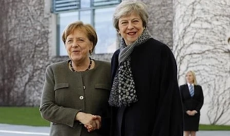 Мей и Меркел обсъждат Brexit на среща в Берлин 