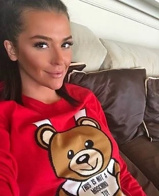 Бориса Тютюнджиева чака бебе от бизнесмен