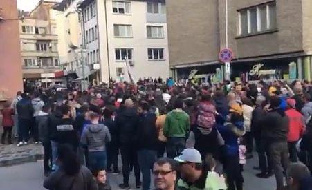 Протест в Габрово след нападение в супермаркет