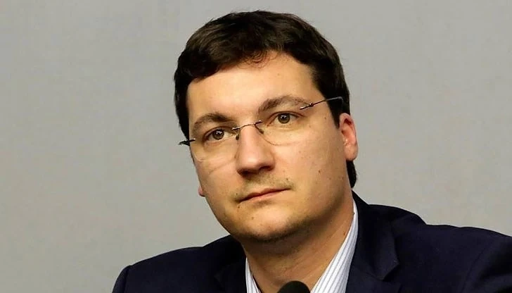 Проверяват и Крум Зарков заради имоти на значителна стойност
