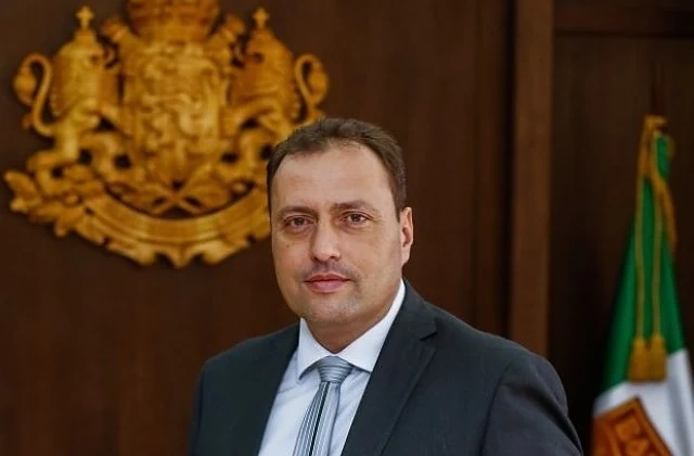 Георги Икономов подари колело на спортист от Банско
