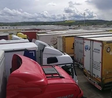 Български тирове са задържани на турската граница