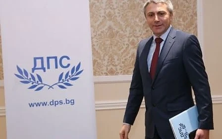 Мустафа Карадайъ оглави листата на ДПС за евровота. Делян Пеевски е втори
