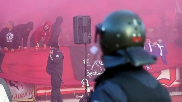 13 задържани преди дербито ЦСКА-София и Левски 