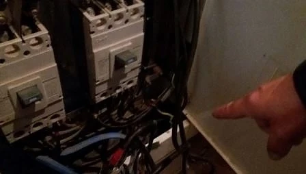 ЧЕЗ разкри мащабна кражба на ток от луксозна сграда на бул. „България“ в София