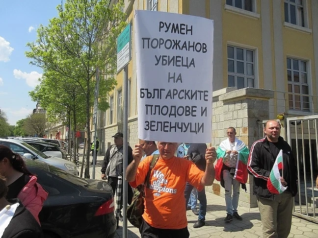 Биопроизводители поискаха оставката на министър Порожанов, постигнаха договореност 
