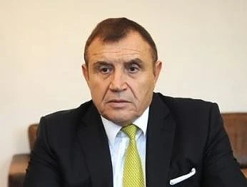 Бизнесът срещу саботажа на зимния туризъм	