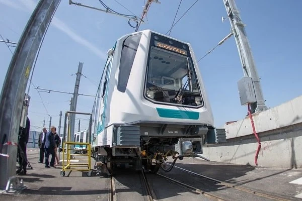Заради самоубийците отделят с огради пероните в метрото