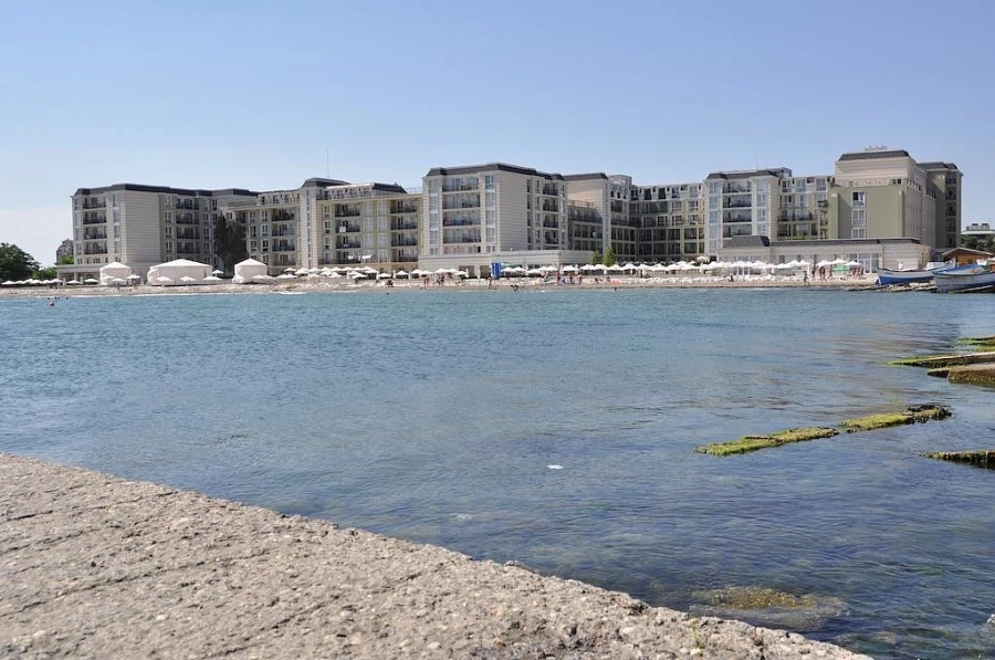 Отмениха допълнителния имотен данък в курортите