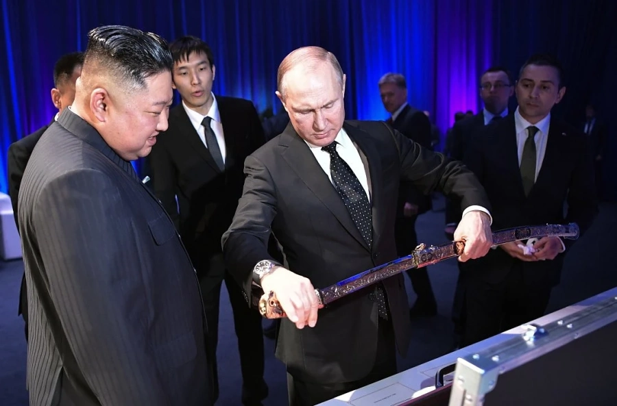 Какви подаръци си размениха Путин и Ким Чен Ун?