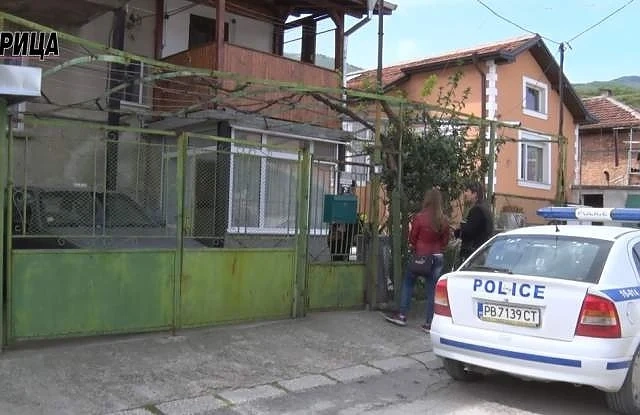 Цигани от Куклен обвиняват полицаите в насилие