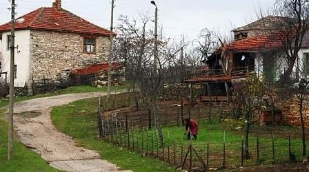 Близо 600 села у нас са без население или с едноцифрен брой жители