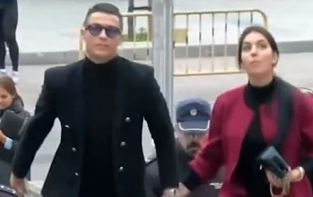 Купил ли си е Роналдо \