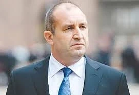Румен Радев: Интересува ме как ще се осъществи контрола и защитата на машинния вот