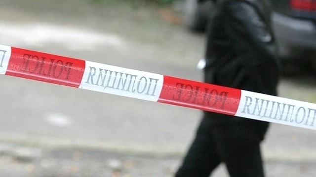 Психично болен мъж уби майка си, заподозряна е и сестра му