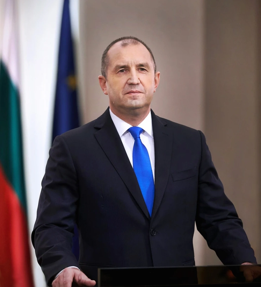 Румен Радев: Не каня магистрати вкъщи или на тайна вечеря