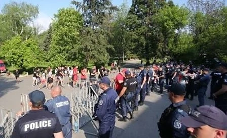 Строги мерки за сигурност за утрешното дерби \