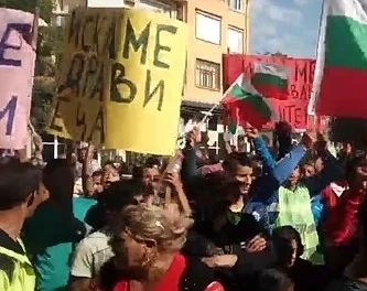 Ромите в Бургас на бунт за безплатна вода  
