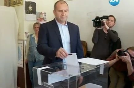 Румен Радев: Европа и България се намират на кръстопът 