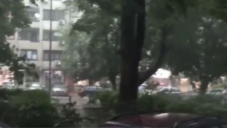 Мощна буря удари Пловдив и Стара Загора (СНИМКИ)