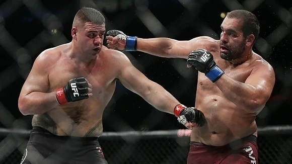 Благой Иванов би Туиваса за втората си победата в UFC