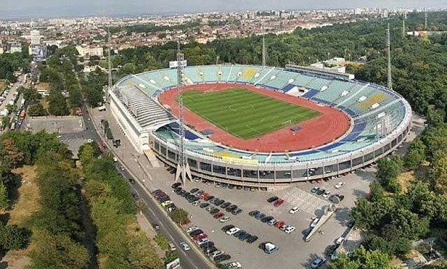 Уволниха шефа на националния стадион \