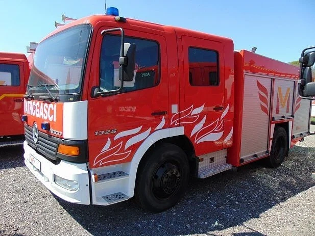 Голям пожар в завод за химикали в Хърватия