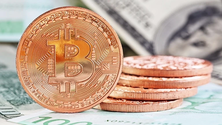  Биткойнът прескочи 12 000 долара