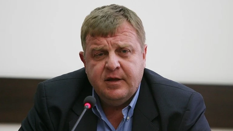 Каракачанов: Няма политическо напрежение заради ремонта на Су-25