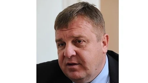 Каракачанов: Не знам защо Румен Радев твърди, че Ф-16 ще струват 3,2 млрд. лв