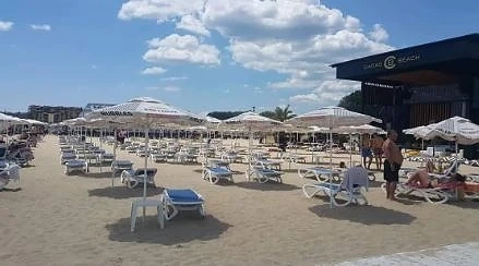 Ангелкова носи отговорност за пустите плажове
