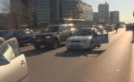 Верижна катастрофа предизвика километрично задръстване на \