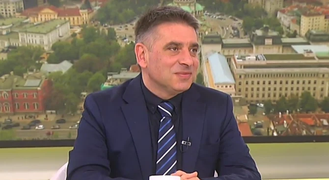 Данаил Кирилов: Ще освободя шефа на затворите, но нека първо да му изтече болничният