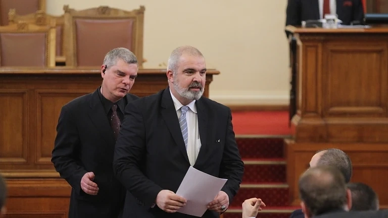 Депутат от ГЕРБ към БСП: Партията ви фалира!