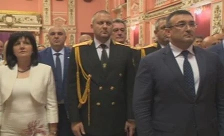 Наградиха 27 служители на МВР