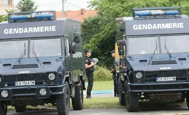 Жандармерия блокира Севлиево
