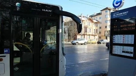 Увеличават поетапно заплатите на шофьорите в столичния градски транспорт