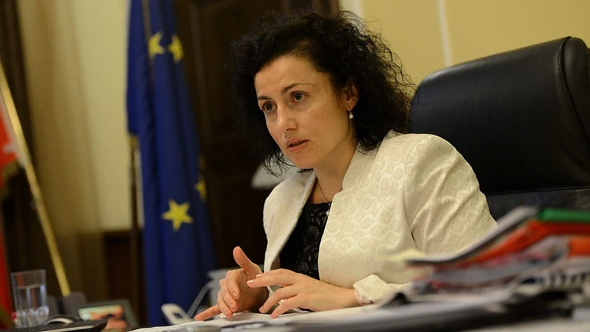 Десислава Танева с нови разкрития за къщите за гости 