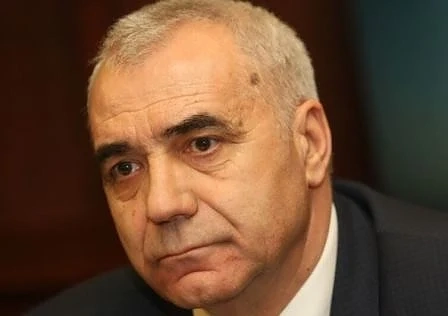Шефът на \