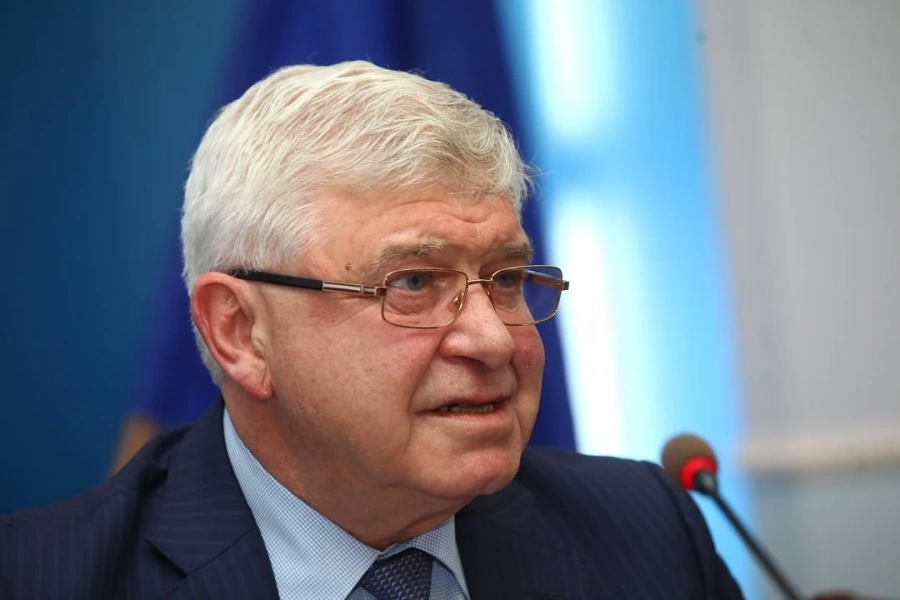 Ананиев: Най-същественият проблем за здравеопазването е малкият брой медицински сестри