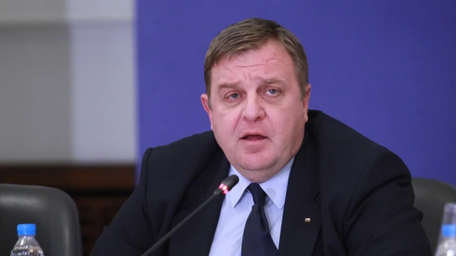 Каракачанов представи Концепцията за интеграция на циганите 