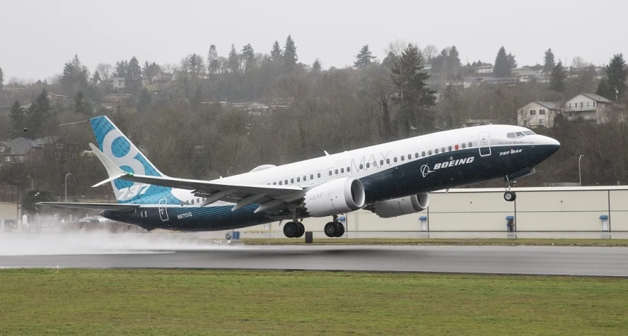 „Боинг” може да спре производството на 737 MAX