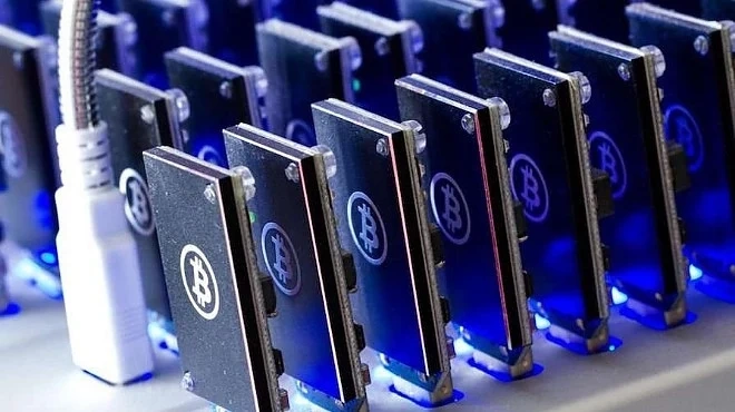 Продават криптоферма за 62 000 лева в ОLX 