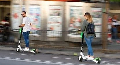 Предвиждат задължителни застраховки за електрическите тротинетки