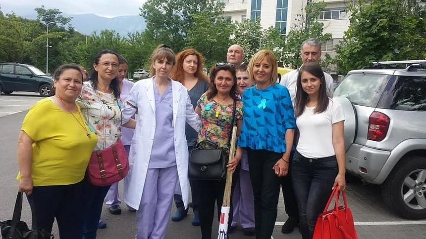 Напрежение сред медицинските сестри след уволнение на един от лидерите на протестите им