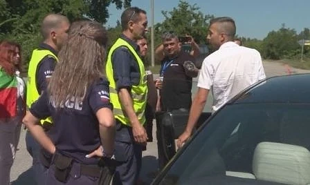 Протестиращите: Борисов да обиколи с джипа и да види резултата от мерките срещу чумата 