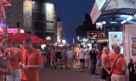 15 търговски обекта в \